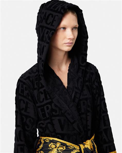 I ♡ Baroque Bathrobe Black .